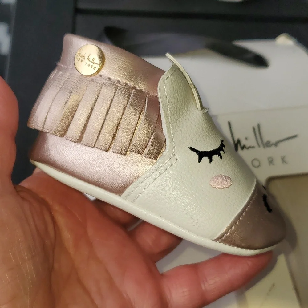 New Nicole Miller NY Stepping Stones Babygirl Infant Unicorn Booties Size 0-6 mo